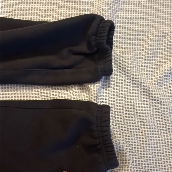 Essentials fear of god 1977 joggers worn once? Maybe? - Picture 2 of 6